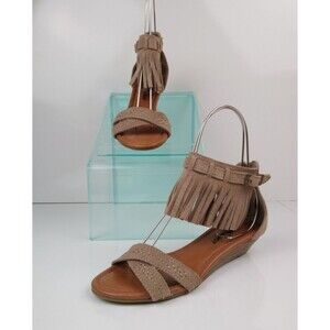 Minnetonka Fringe Wedge Sandals Women's Size 6 Tan Leather